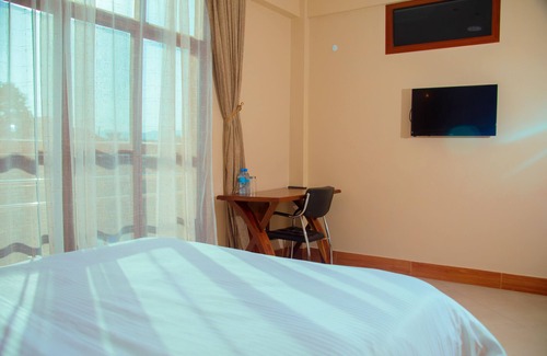 Karatu Hotel | PEAK HOTEL