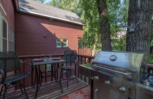 Telluride Condo | Peak View on the Creek, 2 parking spaces