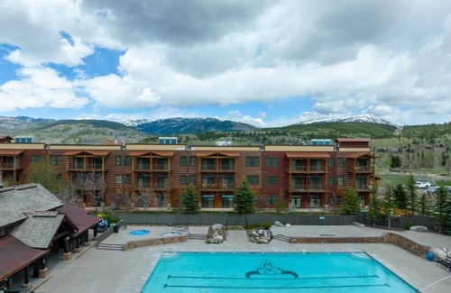 Victor Condo | Pear-a-dise Condo includes Bronze Buffalo Ranch private amenity access
