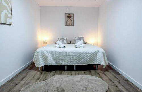 Oude Pijp Apartment | Pearl of the Cuyp Modern Comfort in De Pijp