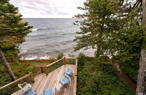 Lutsen House | Pebble Beach Paradise on Lake Superior. Amazing views, updated & fresh inside.