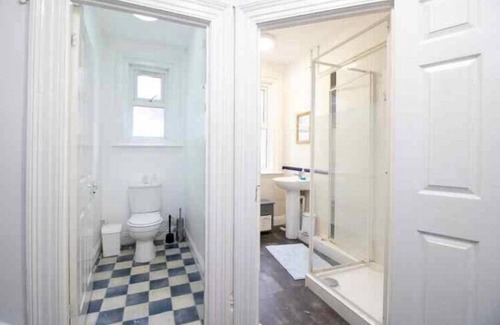Southampton House | Pebbles Guest House Room 1
