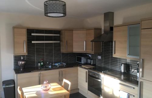 Burton on Trent Apartment | Peel House Apartments - Great for Professionals & Weekends Away
