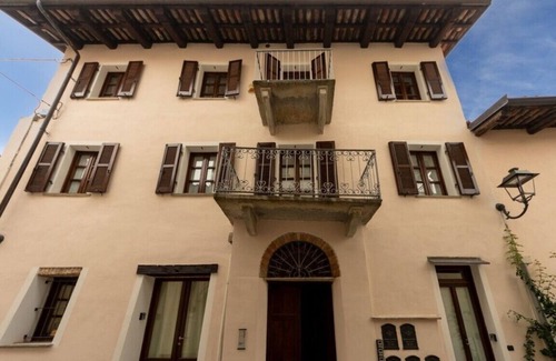 La Morra Apartment | PEIRAGAL apartment in the historic center