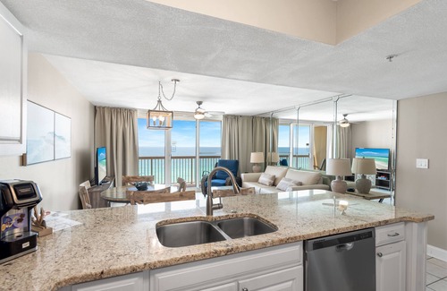 Destin Apartment | Pelican Beach Resort by Colasan