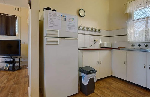 Exmouth House | Pelican - More parking than at any other holiday house in Exmouth!