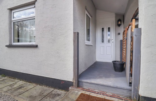 Blackburn Cottage | PENDLE VIEW APARTMENTS, family friendly in Langho, Lancashire