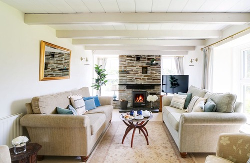 Pendoggett House | Pendoggett House - Beautiful Family Home, Sleeps 8 Stunning sea Views & Gardens