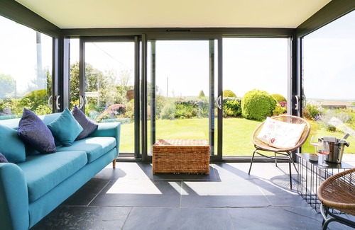Pendoggett House | Pendoggett House - Beautiful Family Home, Sleeps 8 Stunning sea Views & Gardens