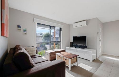 Cowes House | Penguin Place