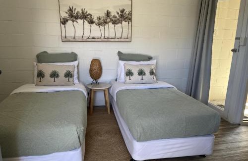 Capel Sound Hotel | Peninsula Beach Motel