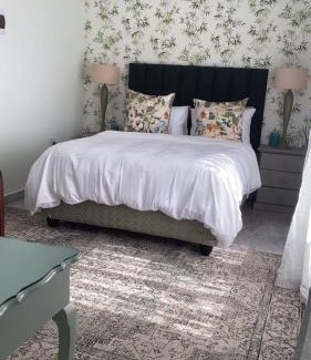 Pennington House | Pennington Splendor Apartment