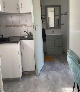 Pennington House | Pennington Splendor Apartment