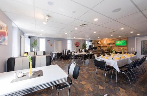 Halle House | Pension Café & mehr