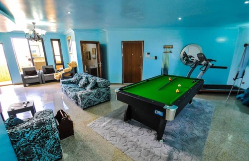 Ofin Apartment | Penthouse 3-Bedroom w Pool, Gym & Ocean View
