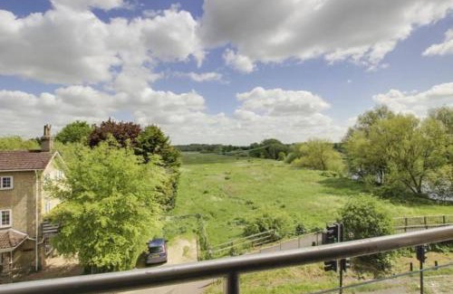 St Neots Apartment | Penthouse Apartment Little Paxton - 47 Skipper Way
