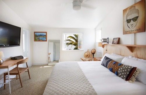 Summerland House | Penthouse ocean views 1Bd/1Bth