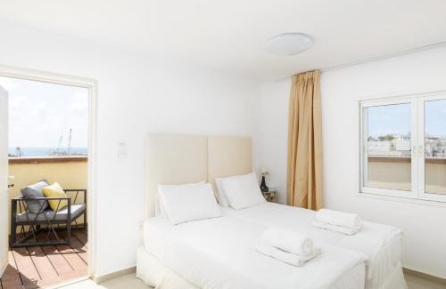 Old North Apartment | Penthouse with Panoramic View by FeelHome