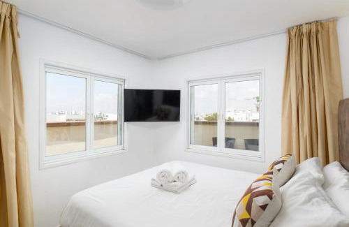 Old North Apartment | Penthouse with Panoramic View by FeelHome