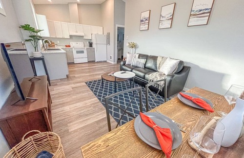 Okanagan-Similkameen Apartment | Penticton Guesthouse with King Bed