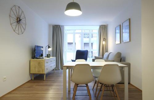 La Marina Apartment | Pepita by Smiling Rentals