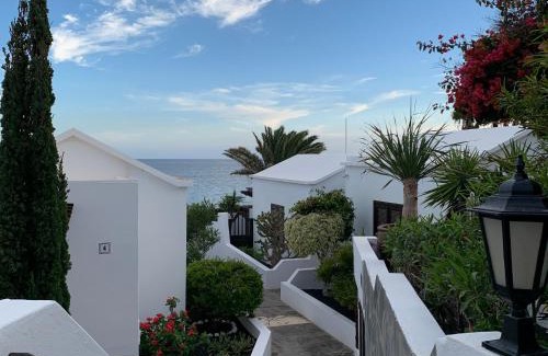 Playa Honda House | Pequeño Paraíso Lanzarote, modernes Ferienhaus am Meer für 4