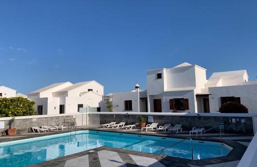 Playa Honda House | Pequeño Paraíso Lanzarote, modernes Ferienhaus am Meer für 4