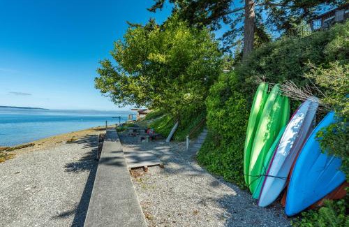 Camano Island House | Perch - Breezy Point Hideout