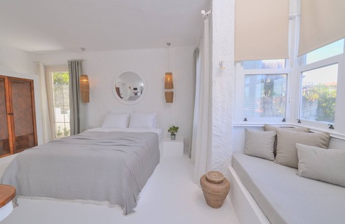 Hacımemis Hotel | Peremere Alacati Hotel