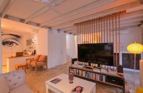 Hacımemis Hotel | Peremere Alacati Hotel