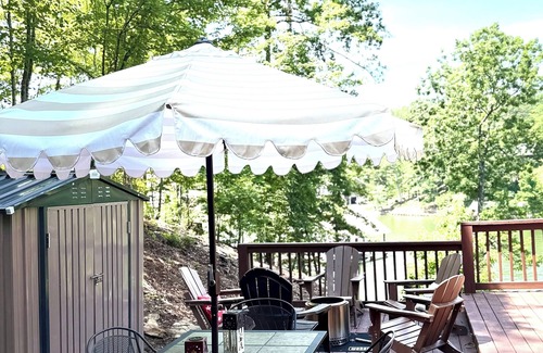 Dadeville House | Perfect Fall getaway, firepit, fireplaces and close to Auburn!