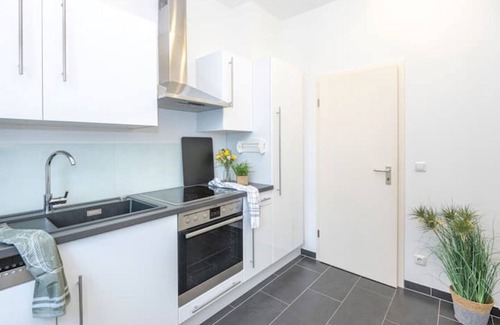 Frohnhausen Apartment | Perfect for 3 | 10min zur Messe, Netflix, Kitchen