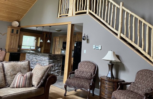 Wasagaming Cottage | Perfect in the Park - In Riding Mountain National Park