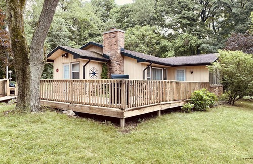 Vandalia House | Perfect Lake House Getaway
