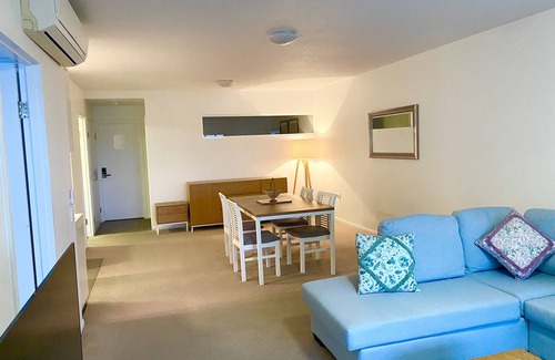 South Townsville Apartment | Perfect location for family and couples holidays