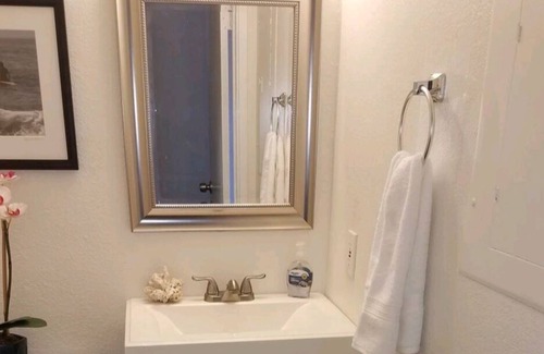 Nawiliwili Condo | Perfect location for exploring, steps from the beach!!