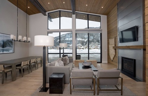 Hoback Junction House | Perfect Lodge for Jackson Hole Fun-Fairway 9