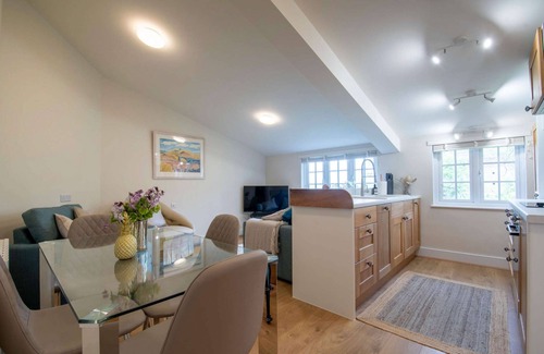 Longborough Cottage | Perfect luxury 2 bedroom holiday home in the Cotswolds - Slade Stables