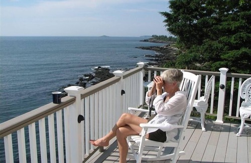 East Boothbay Cottage | Perfect Maine Cottage Directly on the Coast