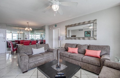 Galt Mile Apartment | Perfect Panorama - #905