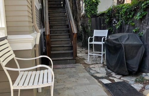 Alameda Apartment | Perfect Place in Alameda- Entire Upper Unit