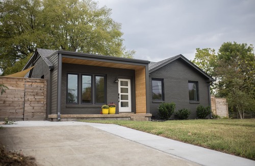 McFerrin Park House | Perfect sanctuary for 10 people minutes from downtown fun!