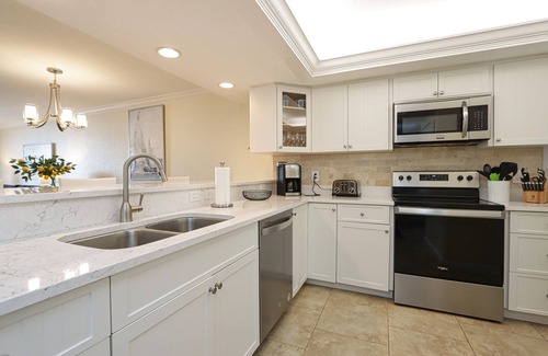 Beachview Country Club Estates Condo | Perfect Tropical Island Escape on Sanibel - Compass Point 121