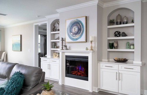 Naples Villa | Perfection!⭐️Coach Home, 🏓 Pickle-ball, 🎾 Tennis, 🏊‍♂️ Resort Pool!