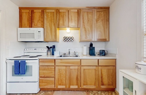 Trinidad Cottage | Perfectly located home with pellet stove - walk to Trinidad State Beach & Harbor