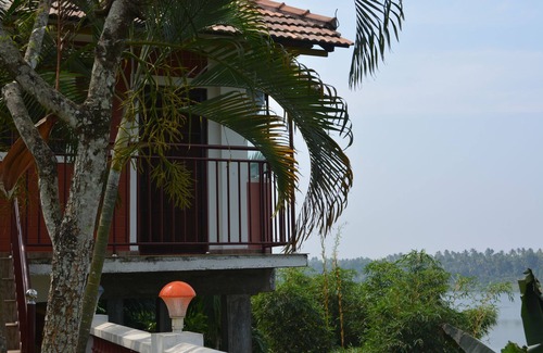 Perumbavoor Cottage | Periyar RiverView Homestay II, Near Cochin Airport, Kochi | RiverView AC Rooms