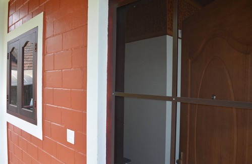 Perumbavoor Cottage | Periyar RiverView Homestay, Near Cochin Airport, Kochi | RiverView AC Rooms