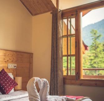 Manali Resort | Persimmon Farmstead