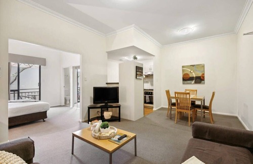Northbridge Apartment | Perth Premium 1 BDR + POOL