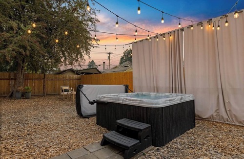 Beaverton House | Pet and Kid Friendly, Hot Tub, Steps to Downtown